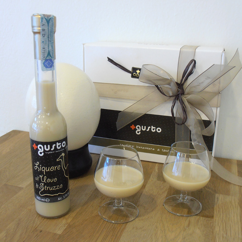 Liquore all'uovo di struzzo